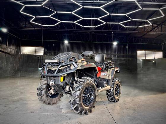 CAN-AM COMMANDER MAX XT 1000R CAN-AM COMMANDER MAX XT 1000R